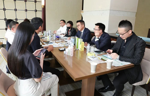 绿叶董事长徐建成带队考察日本化妆品市场