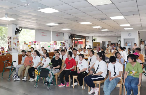 绿之韵幸福国际孤残青少年成长关爱行动举行