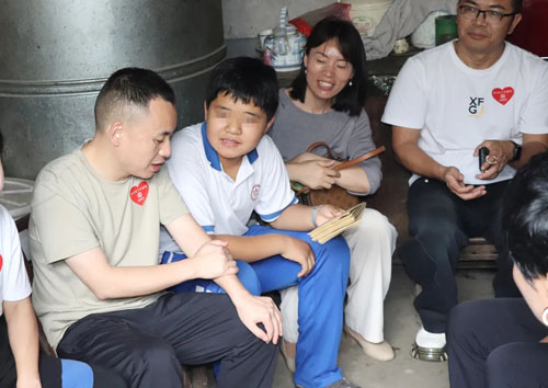 绿之韵幸福国际孤残青少年成长关爱行动举行