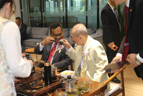 马来西亚驻华大使再次访问长青中国总部