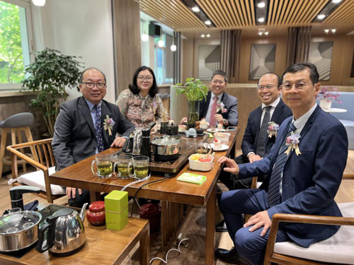 马来西亚驻华大使再次访问长青中国总部