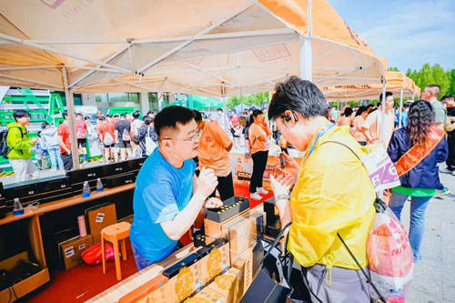 东阿阿胶•2025年聊城半程马拉松活力开跑