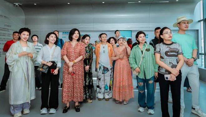 绿之韵集团举行“凝心聚力，共筑初心”市场流动党员回家主题活动