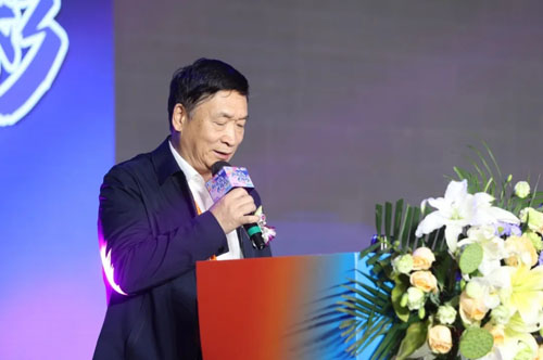 廿载风华铸辉煌，奋楫扬帆谱新章｜新征途•共精彩——双迪股份二十周年庆典荣耀启幕！