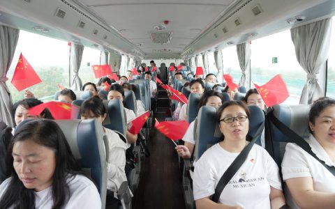 西柏坡教育、手绘蓝图、书画摄影、参观座谈 金木集团迎7.1活动丰富多彩