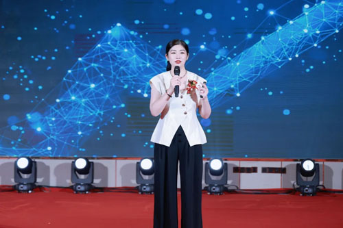 绽耀再启航 太阳神2025半年度表彰庆典举行