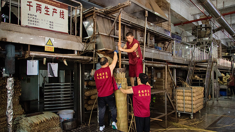 以匠心致敬非遗： 理想华莱万两茶生产项目正式启幕