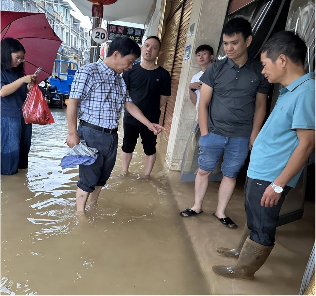 安全与责任同行 | 同仁堂汛期驰援受灾群众 压实防汛责任