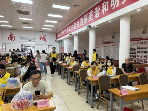 支援疫情防控防蚊灭蚊 完美青年志愿者在行动
