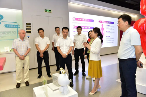 中山市代市长尹念红到完美公司开展实地调研
