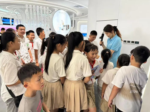 福瑞达工业旅游打造“中国美妆科技第一站”