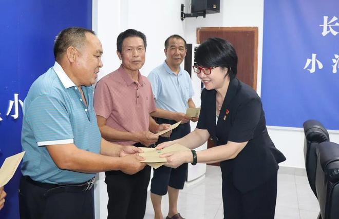 绿之韵集团党委开展“致敬老兵，温暖八一”主题党日活动