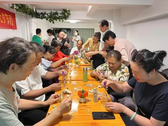 新时代福建分公司七夕节活动日前温情落幕
