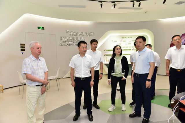 汗水与荣耀的交响　回顾完美公司8月大事记