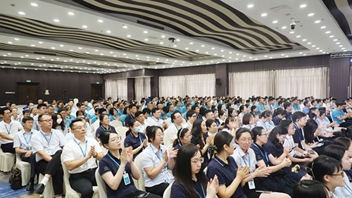 铭记历史吾辈自强 安然全体员工观看9·3阅兵