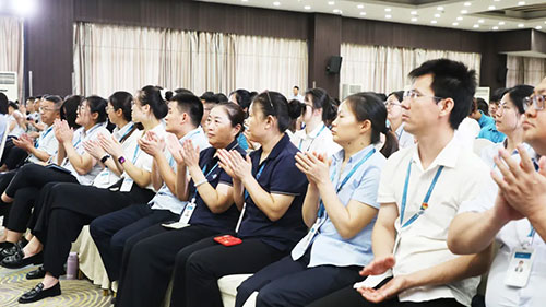 铭记历史吾辈自强 安然全体员工观看9·3阅兵