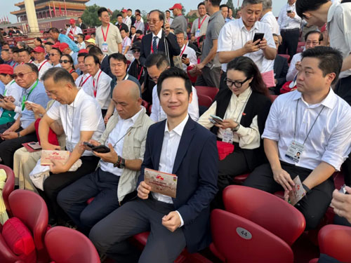 金日李冠华参加抗战胜利80周年纪念活动