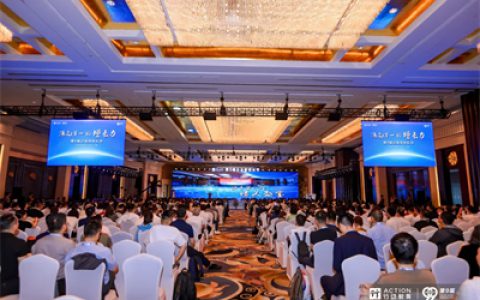 卫康集团董事长王宗继荣膺“2025十大企业家校长”