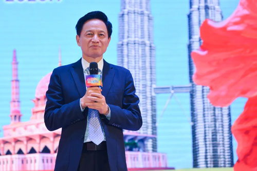彩耀南洋 春芝堂2025市场菁英研修会举行