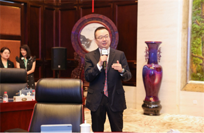天狮李金元参加即客科技与爱风尚科技联盟合作签约仪式