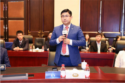 天狮李金元参加即客科技与爱风尚科技联盟合作签约仪式