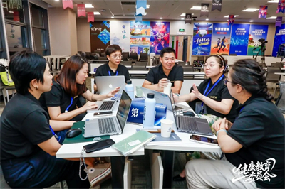 USANA葆婴健康教育委员会正式成立啦！
