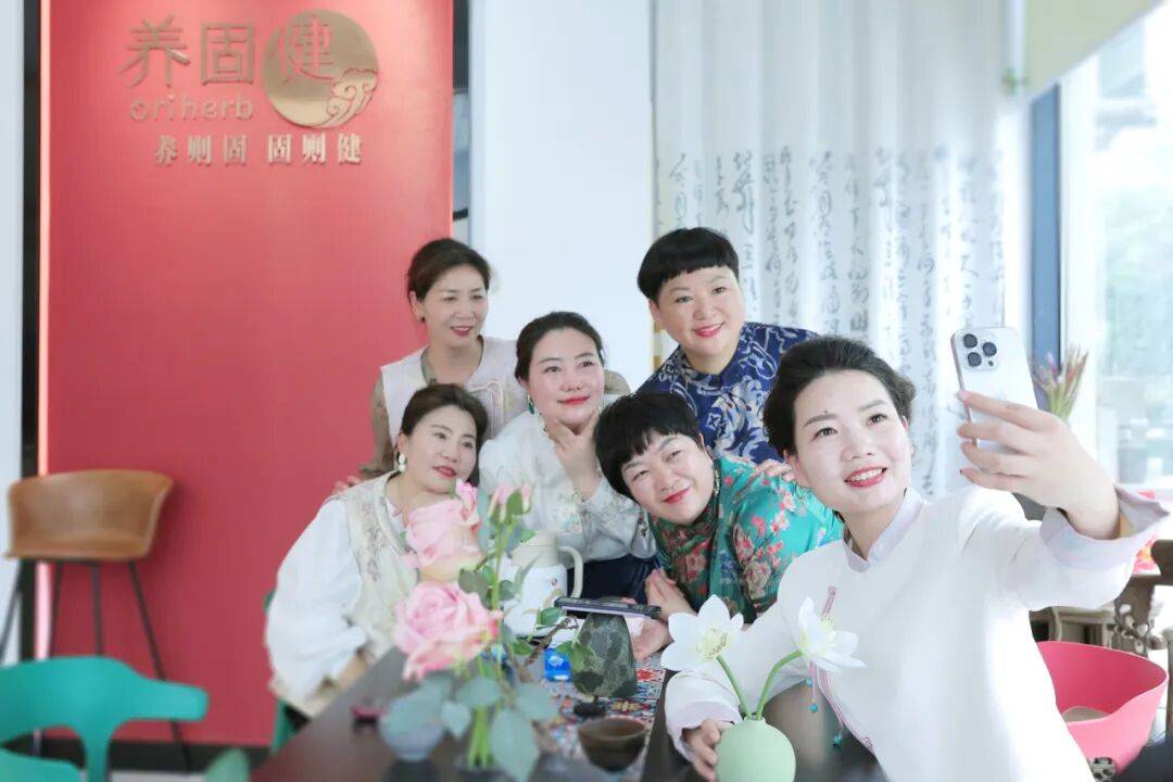 无限极 | 找回“新附近”，找回心里彼此靠近的情感磁场