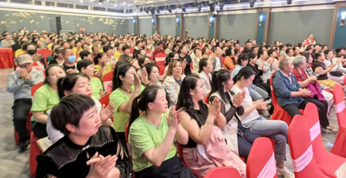 荣格26周年盛典璀璨启幕 三大华章共绘未来 