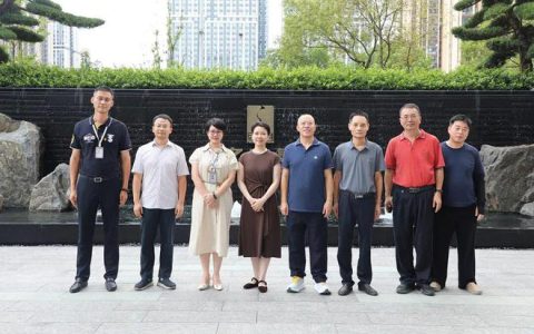 中共长沙市雨花区区委常委、政法委书记刘燕妮一行莅临绿之韵调研