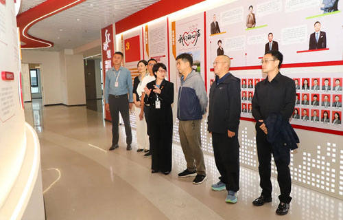 长沙市工商联副主席王准一行调研绿之韵中心