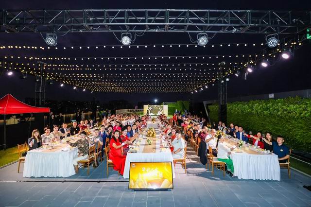 直击“2025无限极新晋业务总监”闪耀时刻