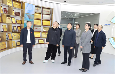湖南省工商联副主席彭天忠一行莅临绿之韵中心调研