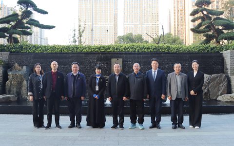 湖南省工商联副主席漆平波调研绿之韵中心