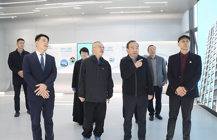 湖南省工商联副主席漆平波调研绿之韵中心