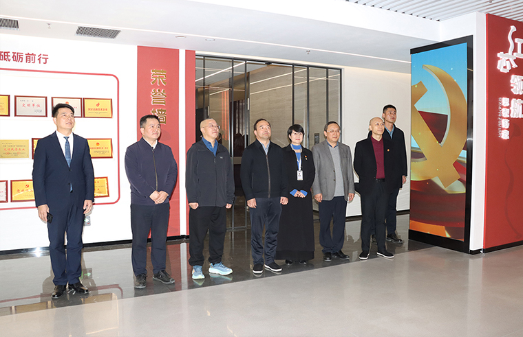 湖南省工商联副主席漆平波调研绿之韵中心