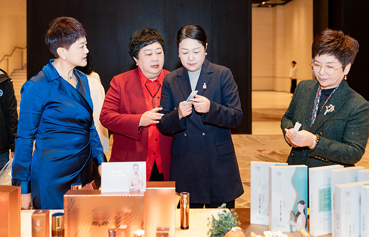 驻华女外交官看中国·湖南行—湖南省女企业家协会交流活动圆满举行，绿之韵特色产品引关注