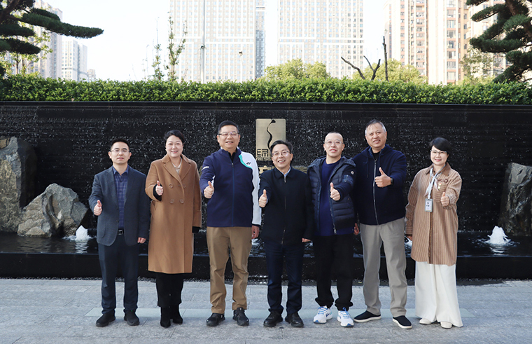湖南省政协副主席赖明勇一行调研绿之韵中心