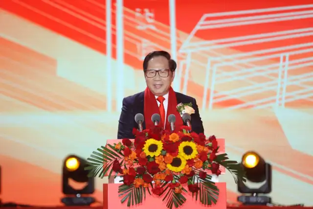 “不忘初心 砥砺前行” 金科伟业2025年会盛典举行