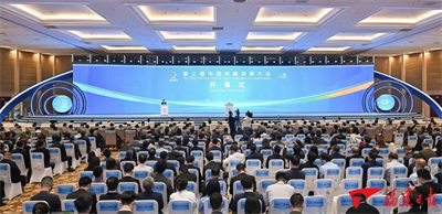 高益槐出席侨智大会 安发生物与福建农林大签约