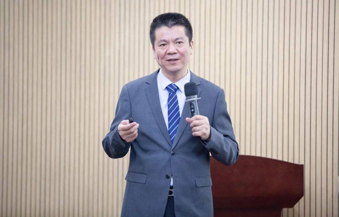 聚力启新程，擘画新未来！荣格成功召开2026年战略展望会