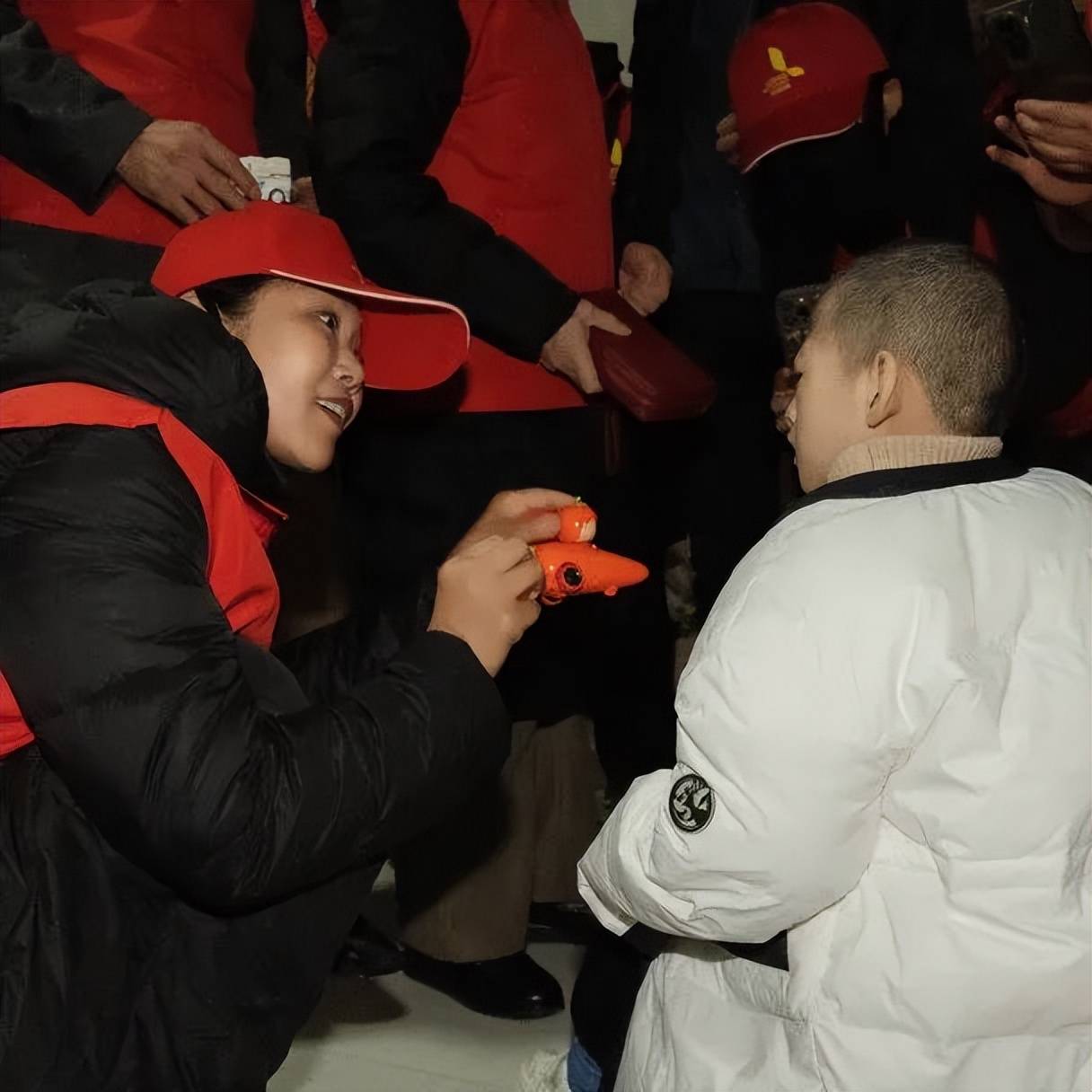 圃美多乐活幸福家暖光行动再次启程，走进高陵手牵手特教中心，用行动传递公益力量