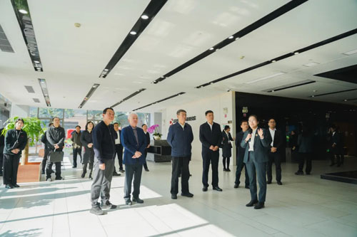 广东省人大常委会党组副书记黄宁生调研完美