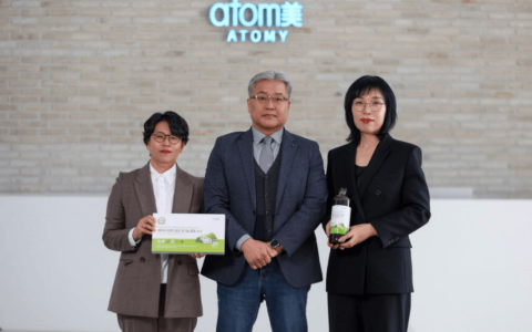 荣耀时刻！艾多美发酵诺丽果汁荣获韩国“IR52蒋英实奖”