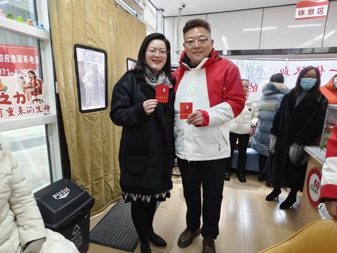 完美百城千店万人献血活动青海站圆满举行