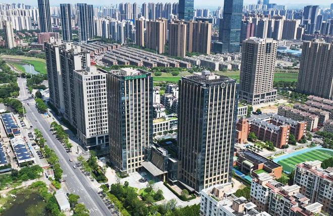 新年献词|绿之韵集团董事长胡国安:每一个奋斗的你,都很了不起