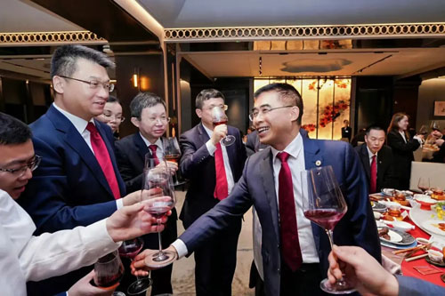 太阳神集团2026年度新年团拜会隆重举行