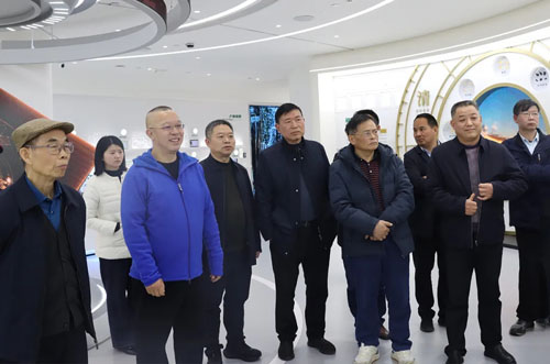 中共安化县委常委宣传部部长调研绿之韵中心