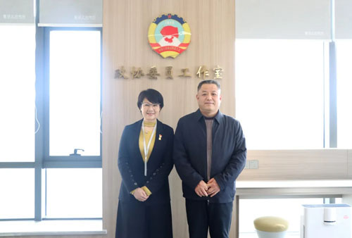 中共安化县委常委宣传部部长调研绿之韵中心