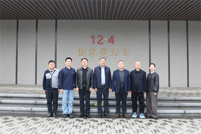 绿之韵董事长胡国安助力港湘交流 香港大学生团访长沙宪法公园