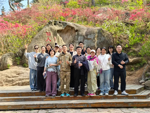 青山同行——长青中国春季踏青赏花活动举行